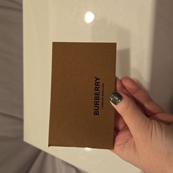 Burberry Checkered Brown Cat Eye Sunglasses brand new in box - Picture 11 of 15